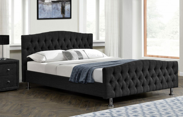 Černá postel Chesterfield design ložnice Anglická postel