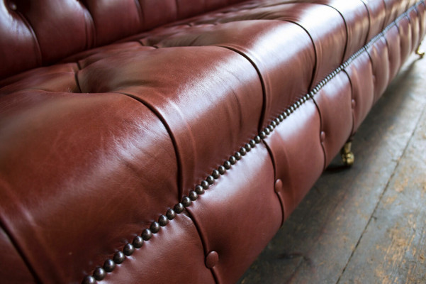 Xxl Velká pohovka Chesterfield Sofa 4 místná pohovka čalounění Luxus Klasický textil