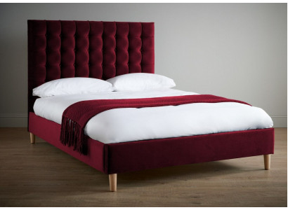 Červená luxusní sametová textilní postel Dvojité Chesterfield design Klasické postele Nové