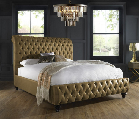 Zlatý luxusní sametový textilní anglický manželský design Chesterfield 160x200cm postelné prostěradlo.