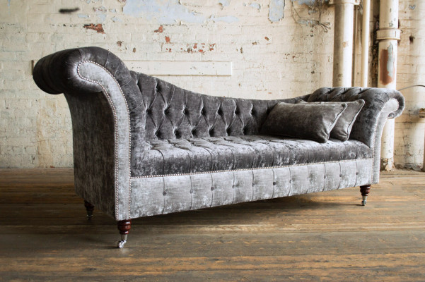 Sedací souprava Chesterfield šedé barvy 3místná od designéra.