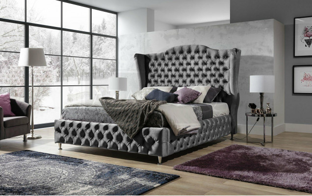 Černá postel Chesterfield polštář dvojlůžková luxusní ložnice design postele.