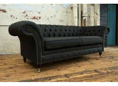 Černá moderní třímístná pohovka Chesterfield luxusního designu
