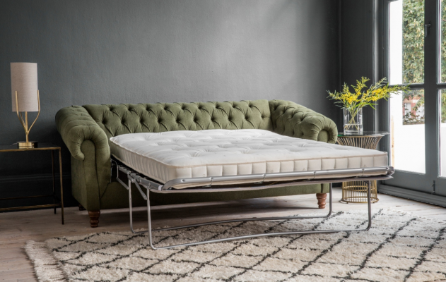 Zelený chesterfieldský tříkřeselný designový luxusní gauč