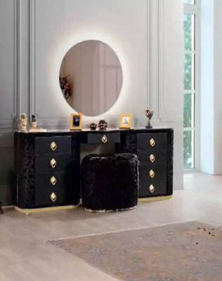 Moderne luxuriöse Schlafzimmermöbel aus hochwertigem Stoff und stabilem Holz