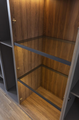 Ložnice set postel šatní skříně skříň postele 2x noční stolky 4dílný.