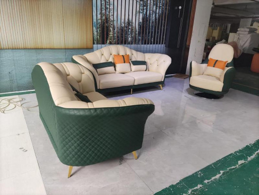 Chesterfield set polstrového nábytku 3dílný set sedaček z kůže nové.