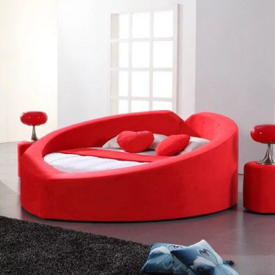 Designer postel ve tvaru srdce, lůžko líbánkám, luxusní postel, postelový rám, postelé ve veřejných domech.