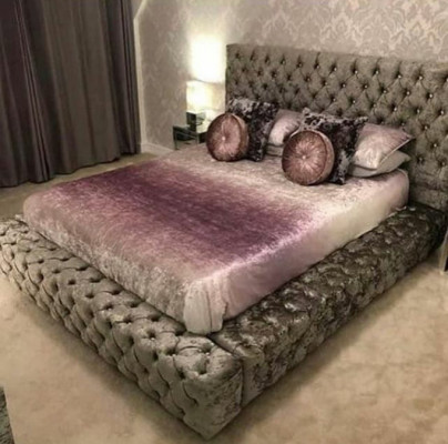 Chesterfield manželská postel nábytek 180x200 potah textilu luxusní design rámeček