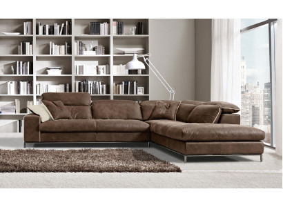 Designová rohová sedací souprava Prianera Moderní luxusní rohová pohovka z kůže a dřeva L tvaru hnědé barvy.