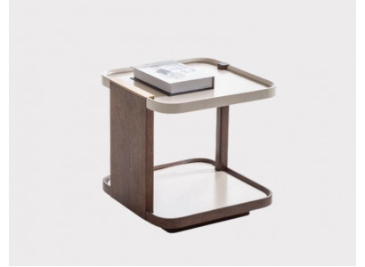 Moderní hnědý stolík s designerským obývacím pokojem ze dřeva, čtvercový, nový.