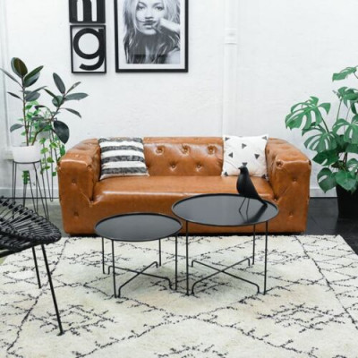 Americká stylová pohovka Chesterfield sofa couch s koženým čalouněním, třísedadlová hnědá.