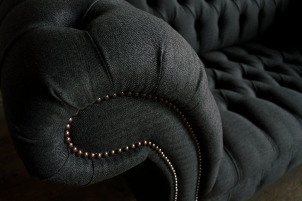 Chesterfield Textil Sofa 2 Sitzer Luxus Sofa Polster Sofas Design Stoffsofas
