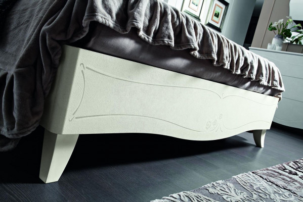 Klasická postel Luxusní postele Nábytek Chesterfield Ložnice Baroko Hotelový materiál