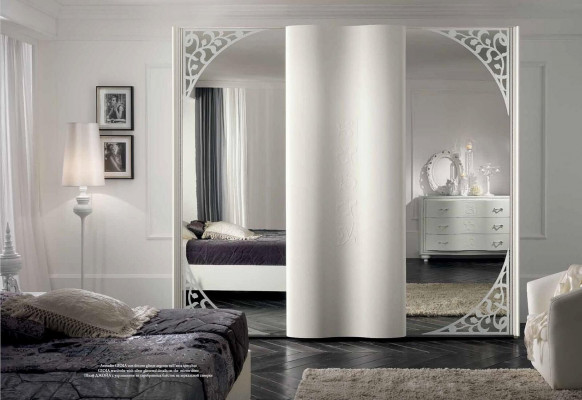 Šatní skříň Skříň Luxus Posuvné dveře Ložnice Design Skříně Dřevo Nové