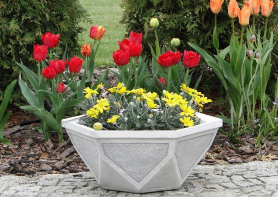 Blumenkübel Pflanz Kübel Natur Dekoration Garten Vasen Figur Blumentöpfe