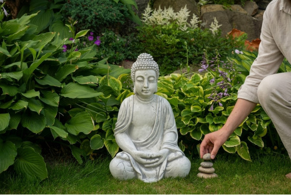 Figur Buddha Skulptur in Steinoptik. Große Skulptur für Dekorative Garten