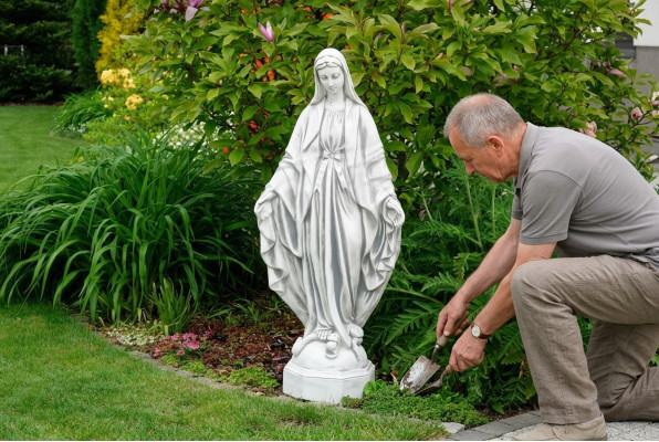 Mutter Jesus Maria Statue Grab Skulptur Heilige Figur Garten Deko