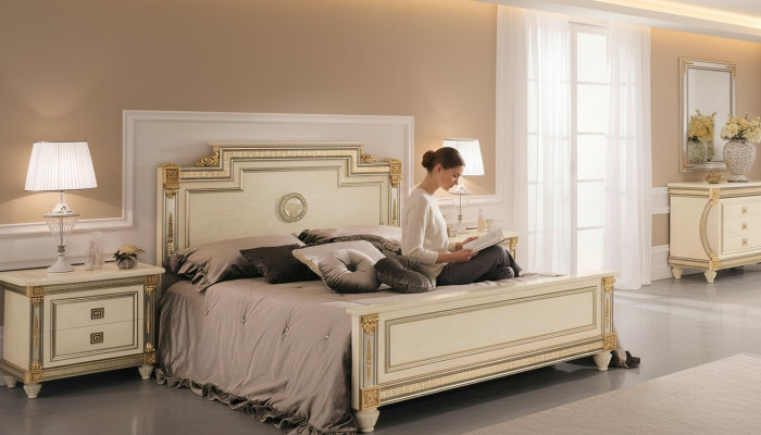 Königliches Bett 2x Nachttische Schlafzimmer Garnitur 3tlg. Set Holz Betten Neu