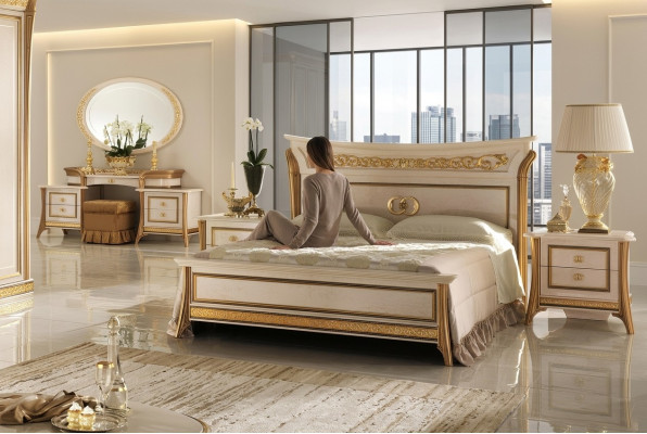 3 tlg. Schlafzimmer Set Bett 2x Nachttisch Konsole DoppelBetten Hotel Polster