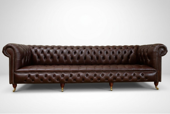 Hnědý Chesterfield 4místná klasická luxusní barokní rokoko pohovka