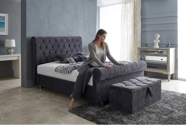 Chesterfield Design Samt Bett Luxus Textil Betten Schlafzimmer Doppel