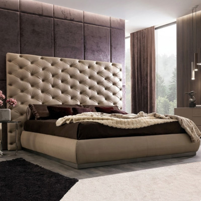 Beiges Wandpaneel Chesterfield Luxus Bett Designer Doppelbetten
