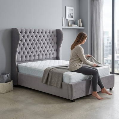 Chesterfield designová postel ložnice textilie kůže čalounění 140/160/180/200 cm