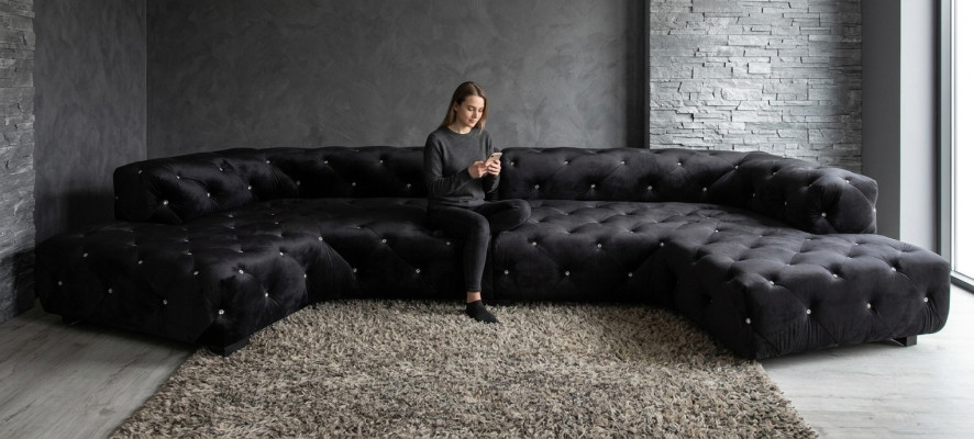 Klassische Designer Chesterfield Samt Couch mit Kristallsteinen Wohnlandschaft