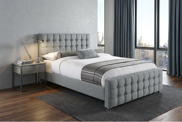 Chesterfield graues Doppelbett Designer Luxus Schlafzimmer Betten Edle Ausstattung