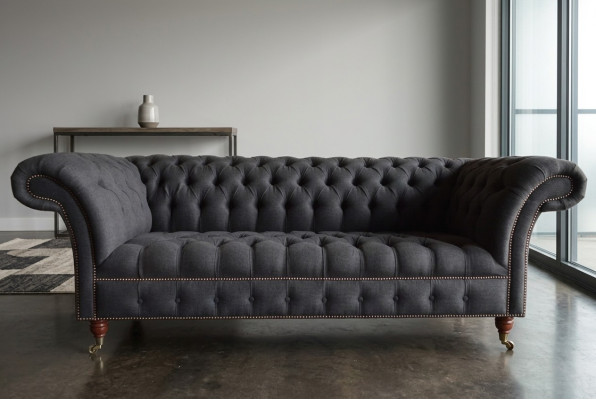 Grauer Chesterfield Dreisitzer Luxus Wohnzimmer 3-er Couch
