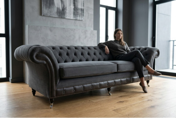 Klassische Chesterfield Couch 4 Sitzer Sofa Couch Samt Leder Design Schwarz Neu