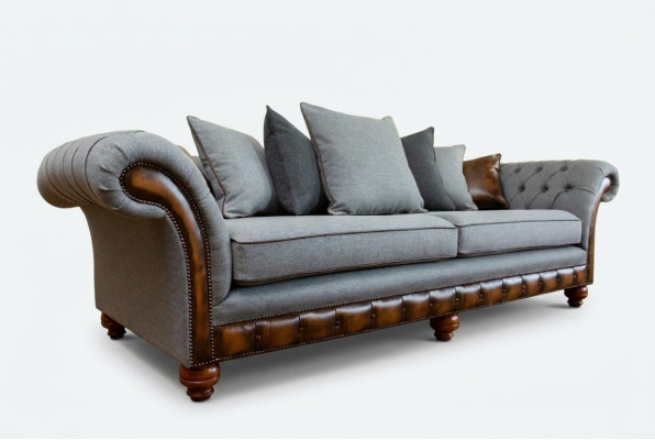 Klassische Chesterfield Design Sofa 4 Sitzer Couch Polster Luxus Textil Couchen