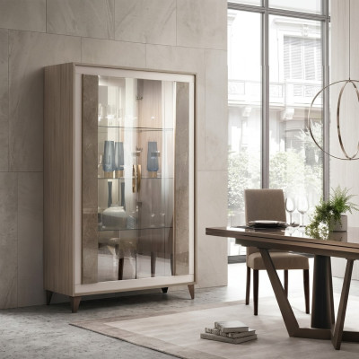 Komoda Vitrína Komody Vitríny Skříň s pěti skříňkami Skleněný designérský skříň Skříně