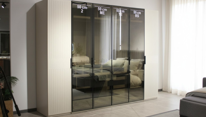 Neu und Modern Schlafzimmer Hochwertiger Kleiderschrank mit Elegantem Design