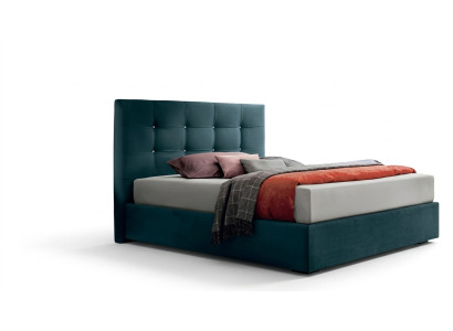 Navrhněte postele, ložní prádlo a textil pro ložnice ve velikosti 180x200 cm s luxusními polštáři pro nové hotely.