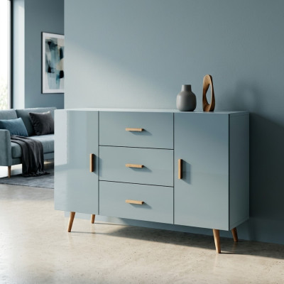 Komoda Brillo, dřevěné komody, skříň, sideboard, obývací pokoj, vysoká skříň, příborník.