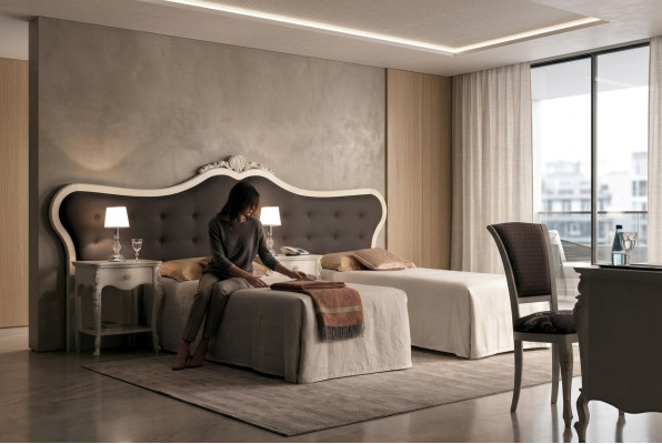 Hotelové zařízení 2x postele + noční stolek Design Moderní luxusní nábytek 3dílná sada.