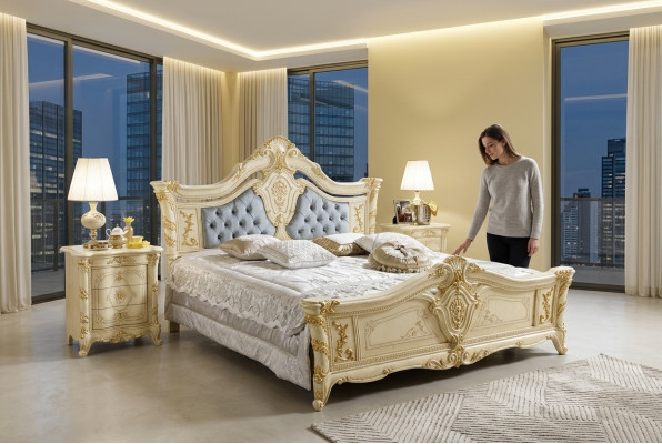 Postele Chesterfield nábytek kůže ložnice hotel barokní klasická postel luxus