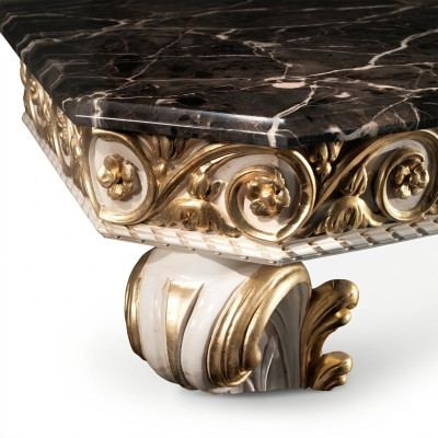 Designer Couchtisch mit Marmorplatte im klassischen Stil