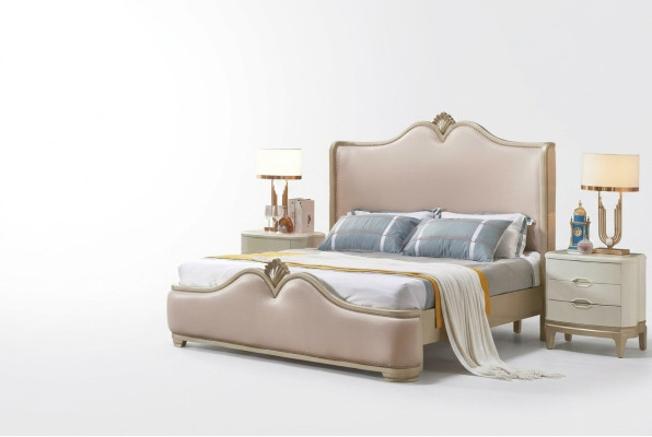 Barock Schlafzimmerset mit Bett und Nachttischen ohne scharfe Ecken