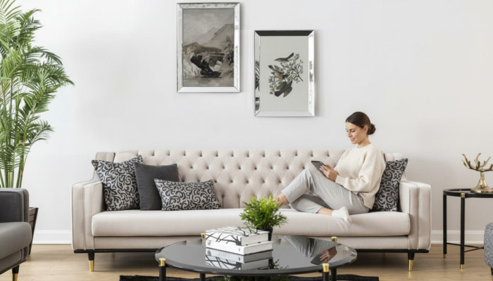 Klassische Chesterfield Dreisitzer Möbel Sofa Luxus Couchen Beige 3 Sitz Sofas