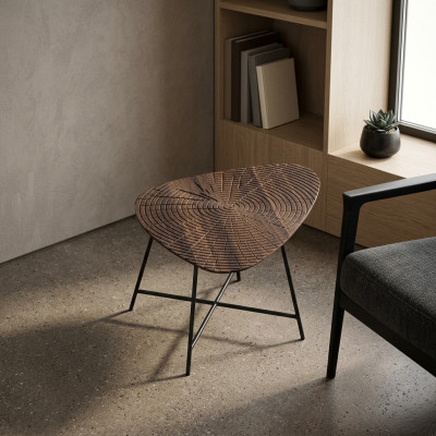 Luxuriöser Couchtisch für das Wohnzimmer mit geschnitzter Tischplatte