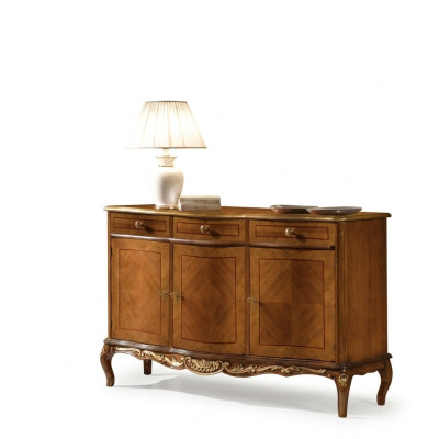 Klasický hnědý nábytek do obývacího pokoje, kvalitní skříň, komoda, sideboards.