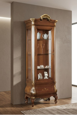 Luxuriöse hochwertige Vitrine aus braunem Holz Klassische Möbel Schrank