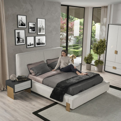 Luxusní ložnice Nastavení Designová manželská postel 2x noční stolky Stylové