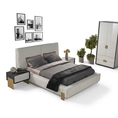 Luxusní ložnice Nastavení Designová manželská postel 2x noční stolky Stylové