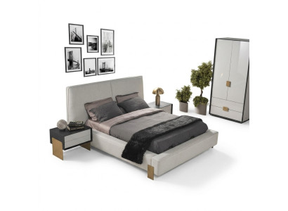 Luxusní ložnice Nastavení Designová manželská postel 2x noční stolky Stylové