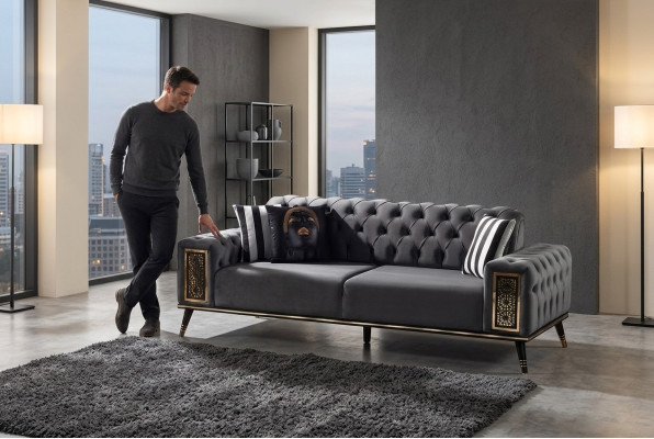 Chesterfield Schwarz-Goldener Dreisitzer Wohnzimmer Luxus 3-Sitzer Möbel