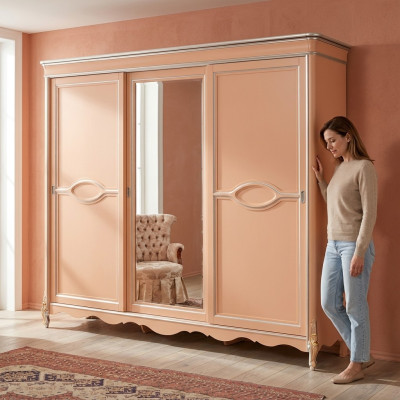 Beiger Schlafzimmer Kleiderschrank 3-türig Massivholz Möbel Klassisch